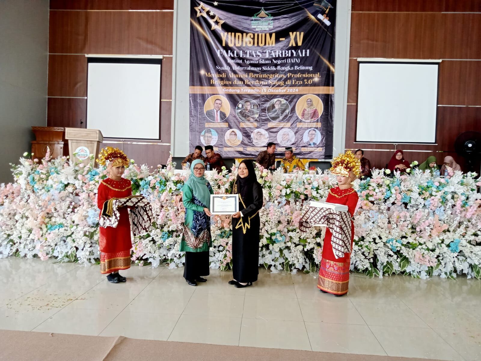 119 Mahasiswa Fakultas Tarbiyah IAIN SAS Babel Ikuti Yudisium ke-15