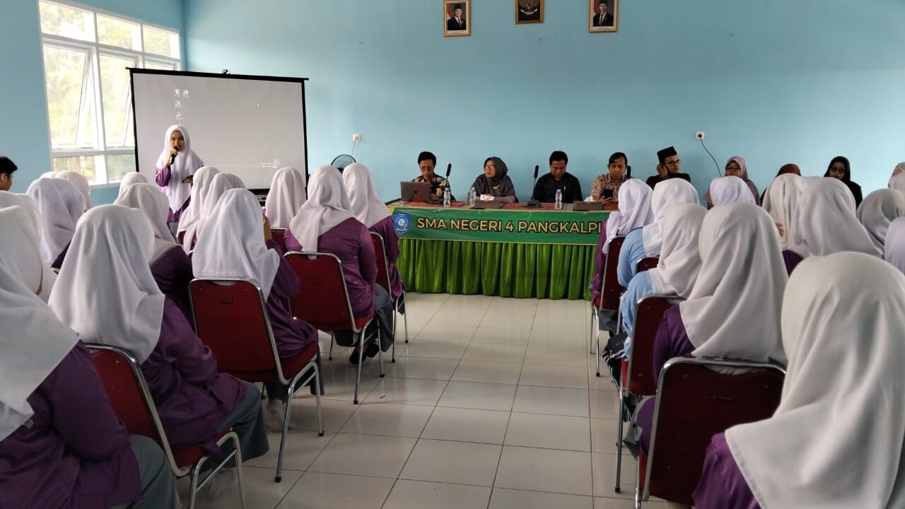 Fakultas Tarbiyah IAIN SAS Babel Gelar Seminar Sosialisasi Perguruan Tinggi di SMA Negeri 4 Pangkalpinang