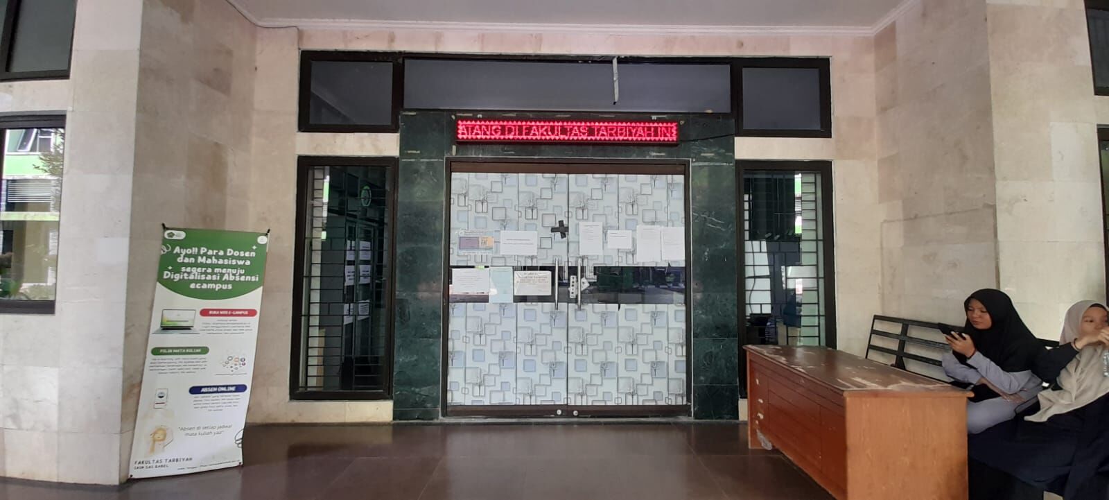 Ruang Akademik Fakultas Tarbiyah