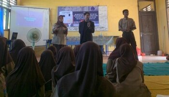 Mahasiswa PPLK Fakultas Tarbiyah IAIN SAS Bangka Belitung Adakan Seminar Literasi di SMPN 2 Koba